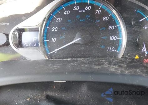 2011 Toyota Sienna Xle V6 Auto Access Seat z USA, uszkodzony, nr VIN 5TDYK3DC9BS109656